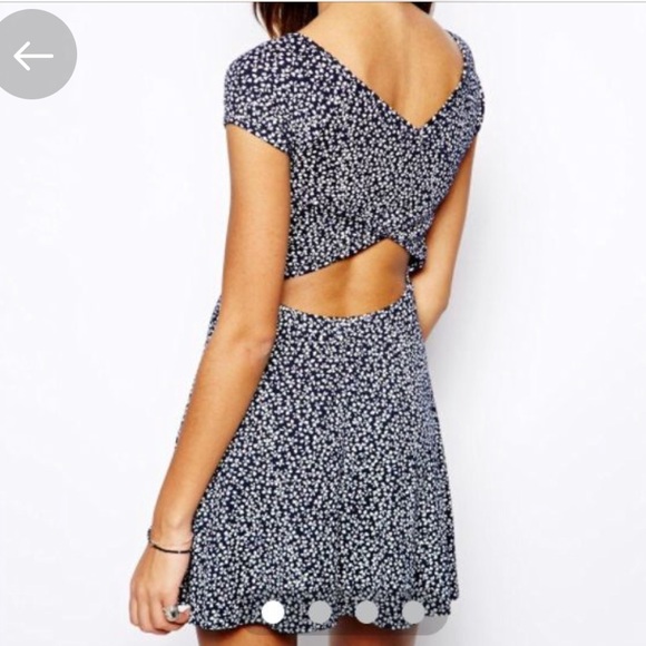 CLUB L ASOS skater floral cross back dress - Picture 2 of 16